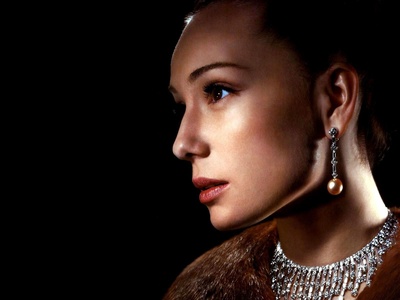 丘利潘·哈马托娃的写真