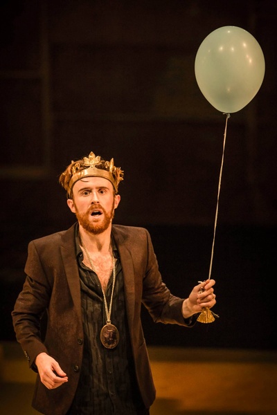 约翰·赫夫南的写真-Edward II at National ...