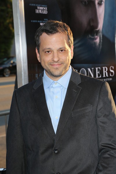 亚伦·格兹考斯基的写真