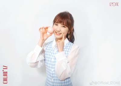 本田仁美的写真-IZ*ONE 官宣图
