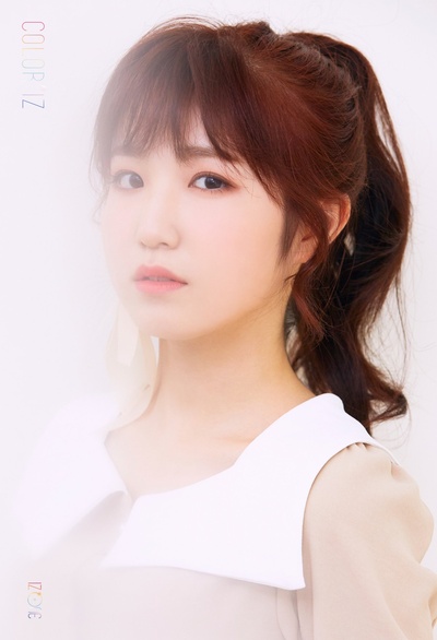 本田仁美的写真-IZ*ONE 官宣图
