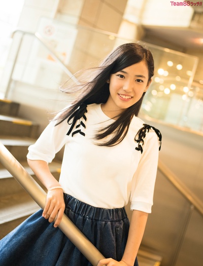 下尾美羽的写真