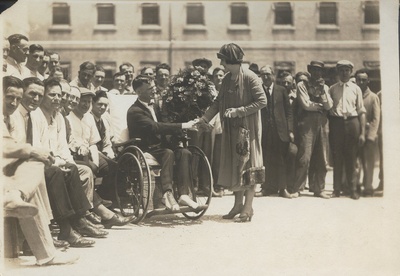 克拉拉·金博·杨的写真-Clara makes a perso...