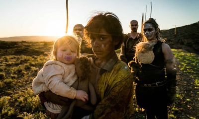 西蒙尼·兰德斯的写真