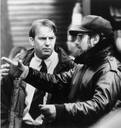 乔恩·阿维奈的写真