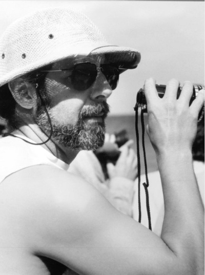 乔恩·阿维奈的写真