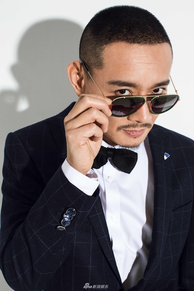 杜子名的写真-杜子名西装大片曝光 ...