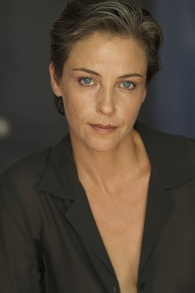 艾丽森·艾略特的写真