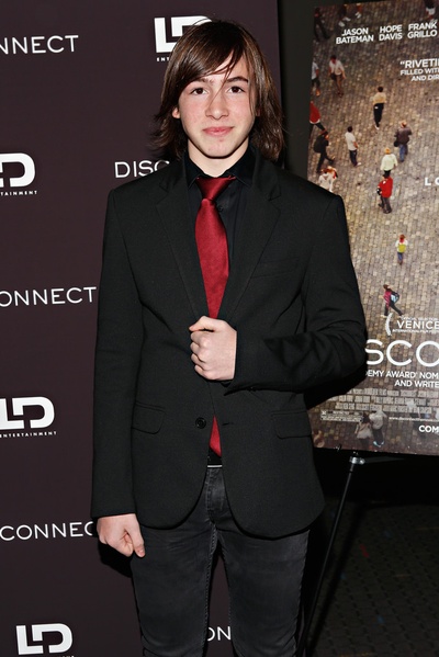 乔纳·波波的写真