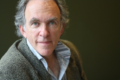 罗伯特·卡尼盖尔的写真