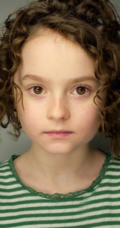 匹克西·戴夫斯的写真