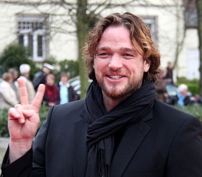 罗纳尔德·策尔费尔德的写真