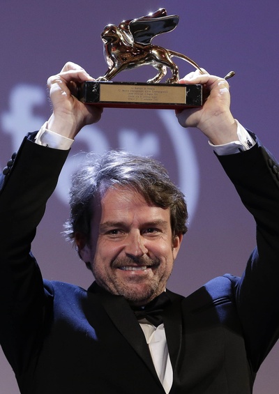 洛伦佐·维加斯的写真