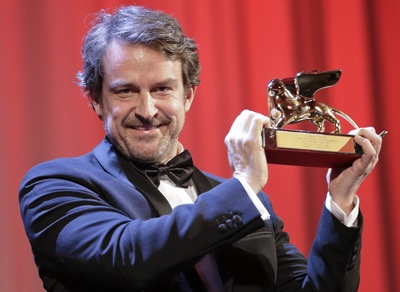 洛伦佐·维加斯的写真