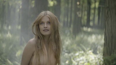 埃拉·琼·昂拉尔的写真