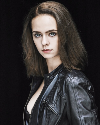 杰西卡·麦丽奥德的写真