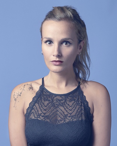 朱利亚·迪库诺的写真