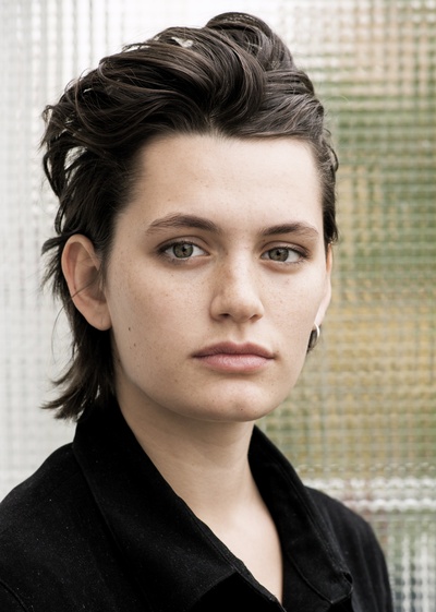 艾拉·朗夫的写真