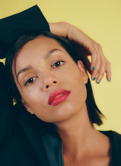 乔治娜·坎贝尔的写真