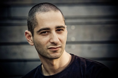 丹尼斯·莫斯奇托的写真