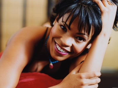 尼娅·朗的写真