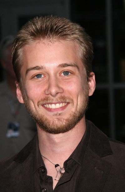 卢·泰勒·普奇的写真