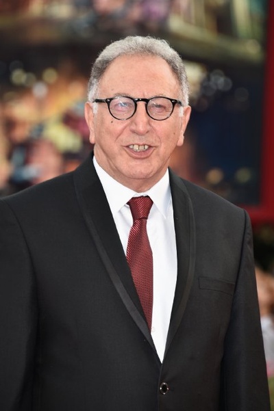 马哈姆·胡里的写真