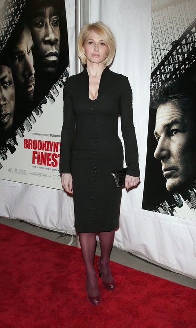 艾伦·巴金的写真