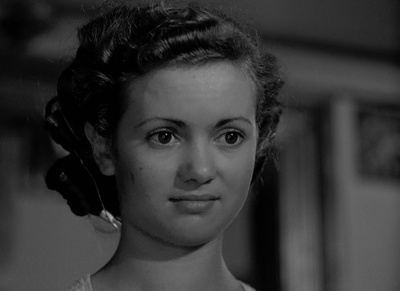 玛丽亚-皮娅·卡西利奥的写真