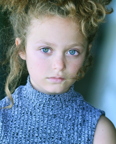 索菲亚·罗新斯基的写真