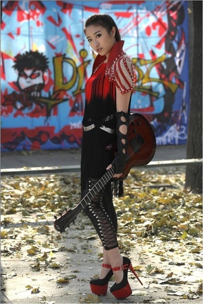 蕙子的写真-电影《十万伙急》小葵