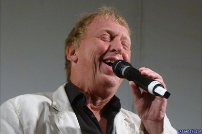 托马斯·冯·布罗姆森的写真