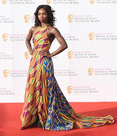 米凯拉·科尔的写真