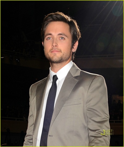 贾斯汀·查特文的写真