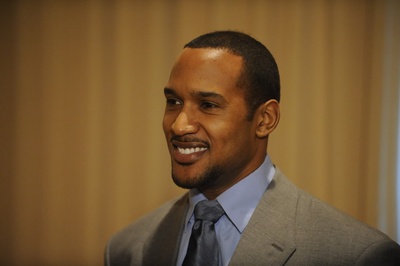 亨利·西蒙斯的写真