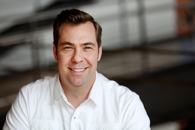 布莱恩·菲的写真-赛车总动员3导演布莱...