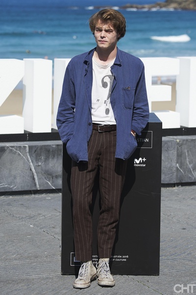 查理·希顿的写真