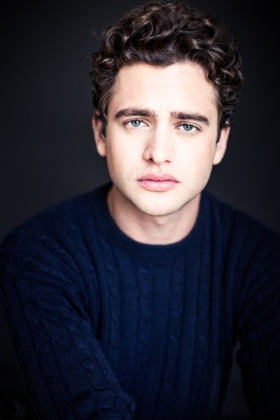 亚历克斯·布劳恩斯坦的写真