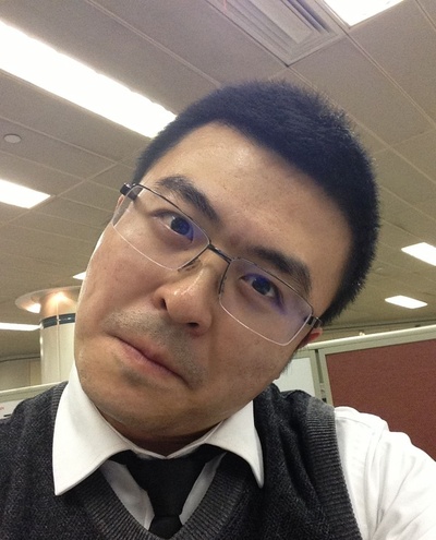 翟巍的写真-歪脑袋自拍~