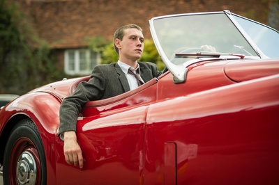 乔治·麦凯的写真