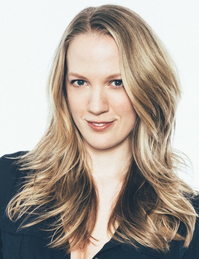 艾米丽·卡迈克尔的写真