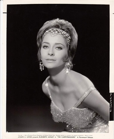 伊丽莎白·阿什利的写真