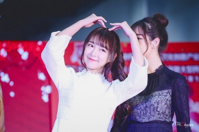 张语格的写真-via 水印 侵删