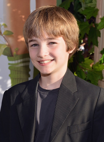 卡梅隆·CJ·亚当斯的写真