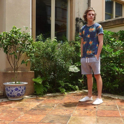 塞拉斯·列维·纽豪斯的写真-fb搬运~