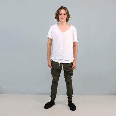 塞拉斯·列维·纽豪斯的写真-fb搬运~