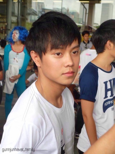 甘·纯郝哇的写真