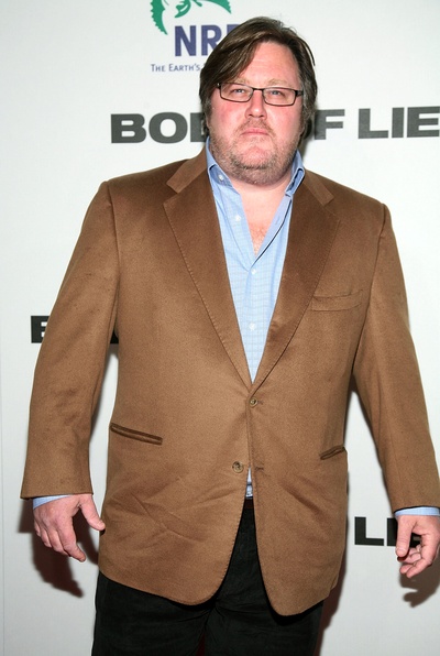 威廉·莫纳汉的写真