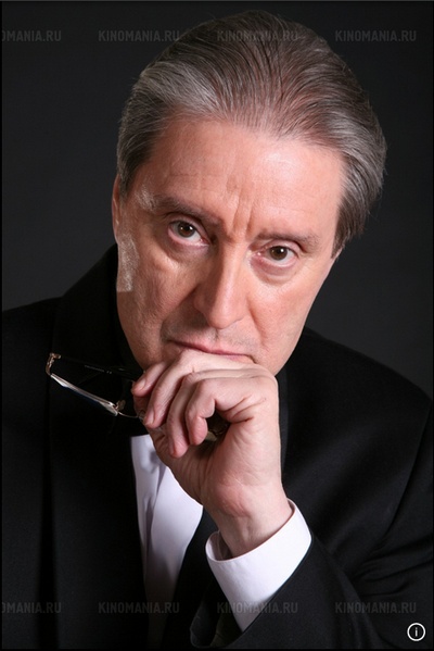 韦尼亚明·斯梅霍夫的写真