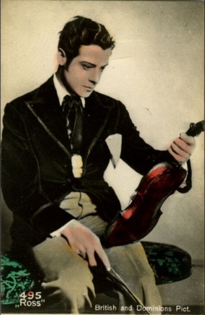 费尔南·格拉韦的写真